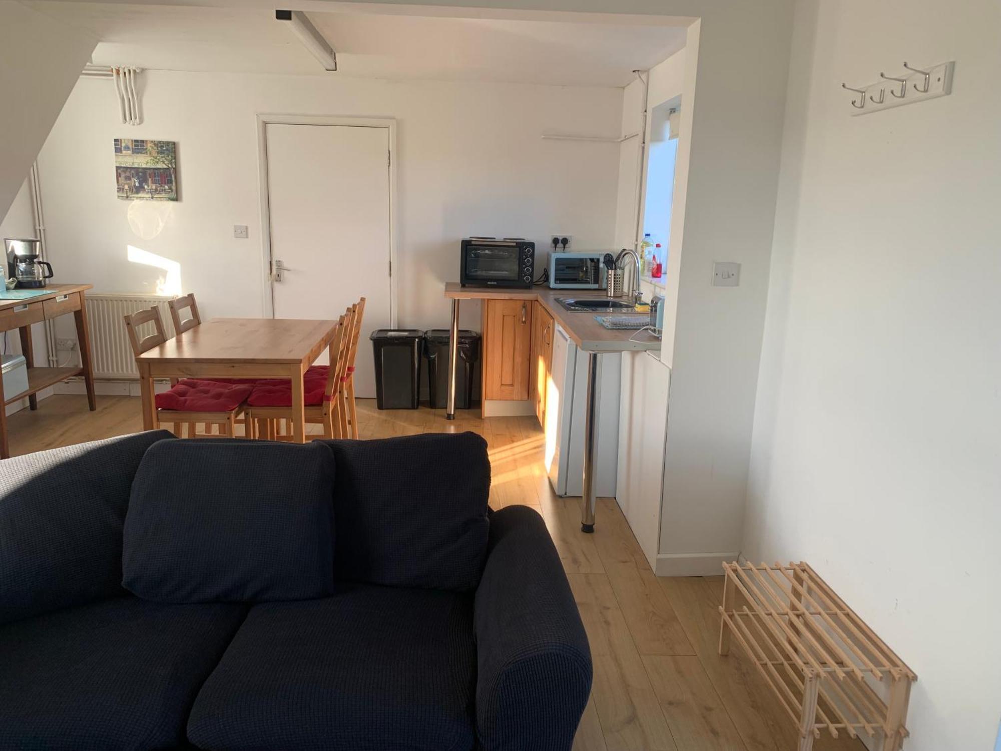 1 Bedroom Annex, Private Bathroom, Peaceful Area Claypits 외부 사진